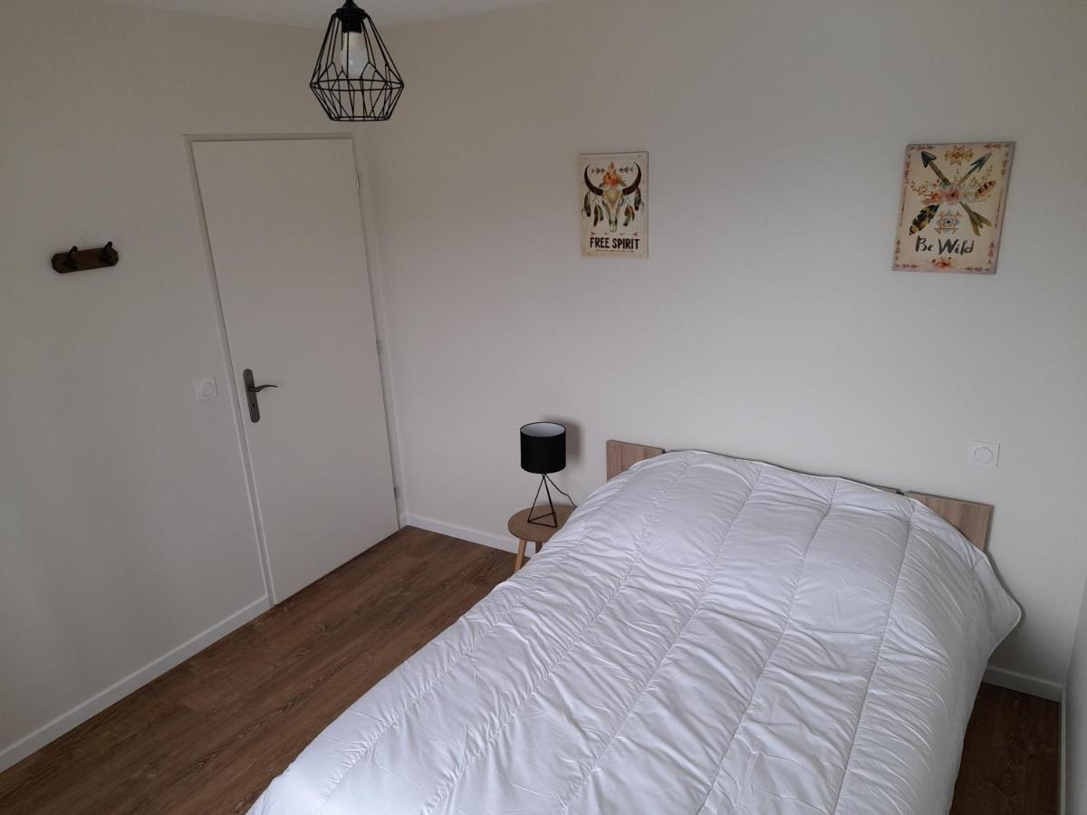 Le Logis De Suzac Apartment Les Mathes Luaran gambar